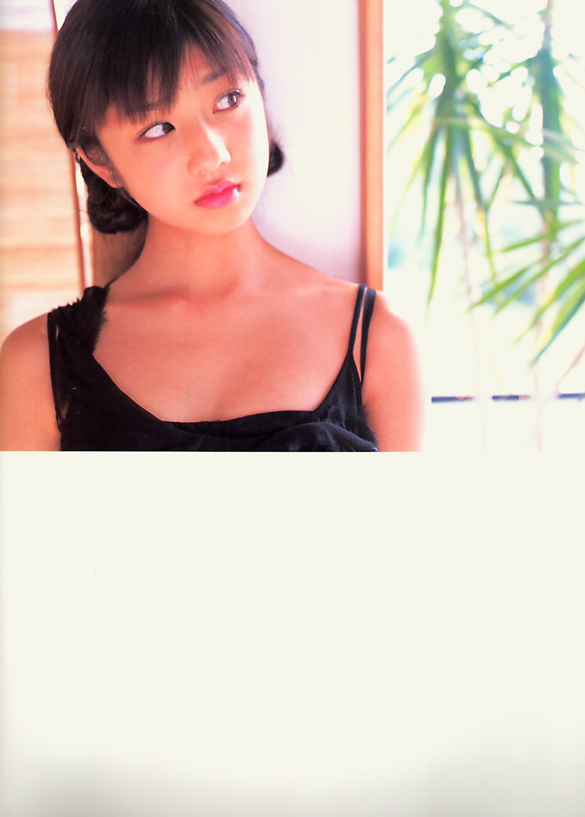 Photobook Yuko Ogura 小倉優子 Yukos Secret Room 0014 2061605366.jpg