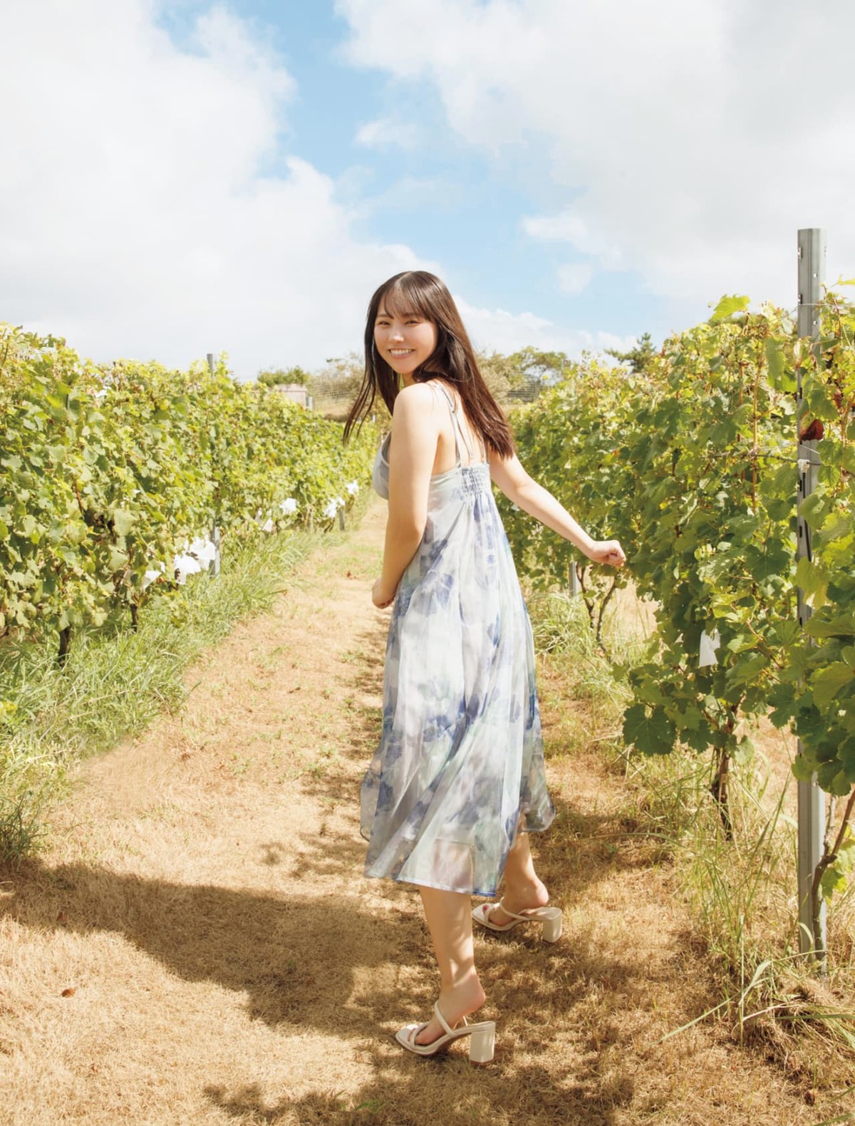 FRIDAY Digital Photobook Yuha Hongo 本郷柚巴 Happiness 0081 1861155992.jpg