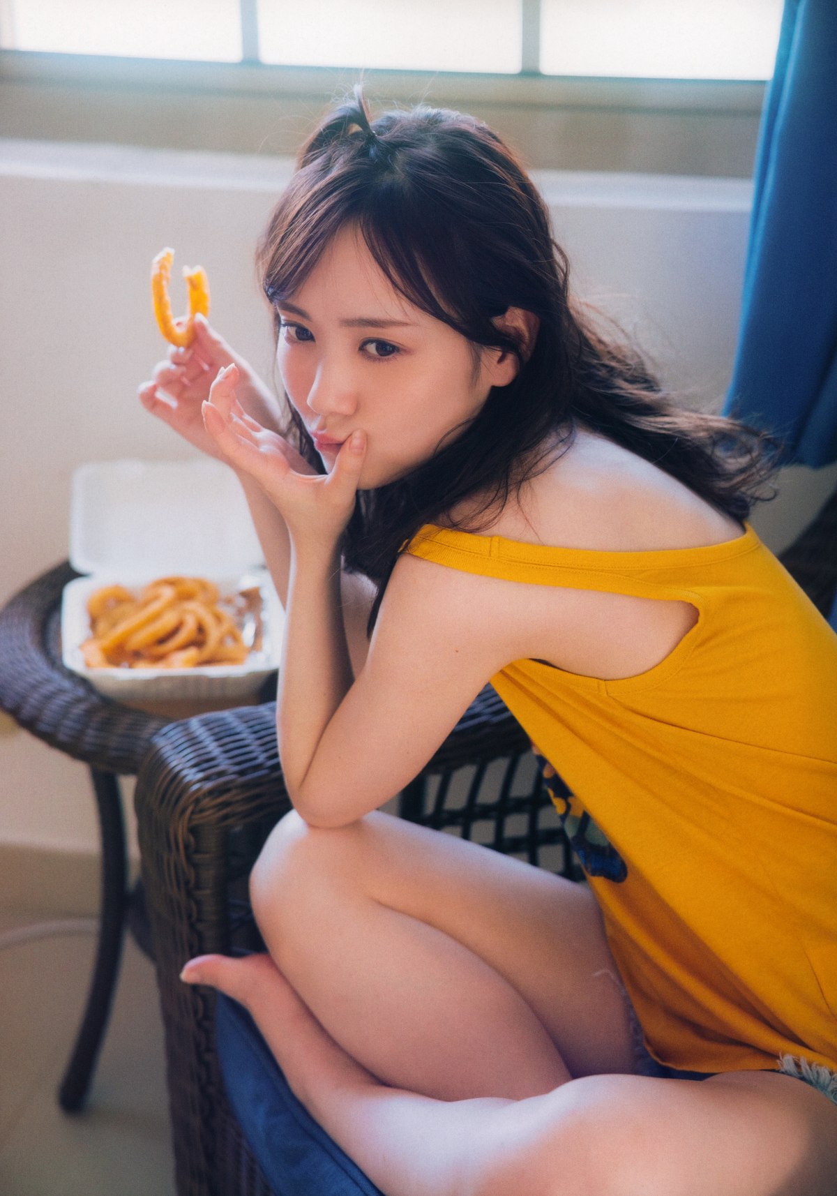 Photobook 2023 08 01 Mayu Tamura 田村真佑 1st Photobook The Moment I Fell In Love B 0012 1168878156.jpg