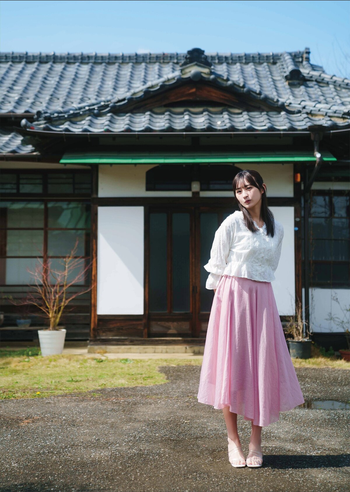 Photobook 2023 06 21 EX Taishu Digital Photobook 46 Hinata Matsumoto 松本日向 A Place Where The Sun Hits 0028 2972984487.jpg