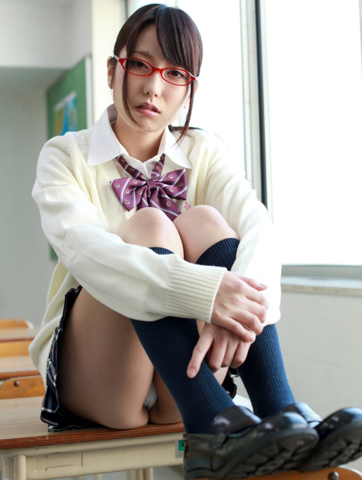 Photobook 2013 10 18 Chika Arimura 有村千佳 Ikenaikoto In The Classroom 0009 3405743074.jpg