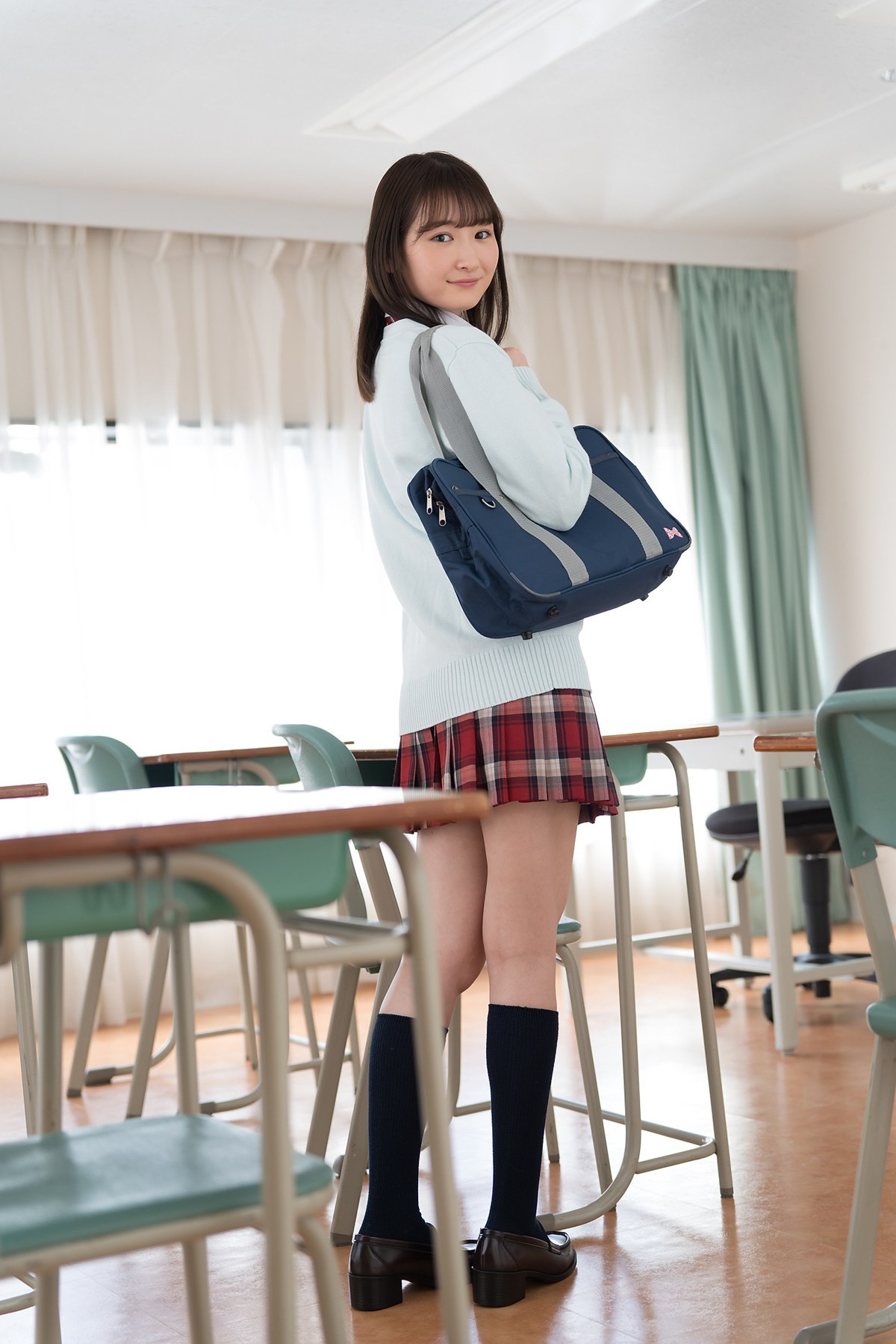 Minisuka tv 2022 04 07 Asami Kondou 近藤あさみ Limited Gallery 34 1 0003 6868210529.jpg