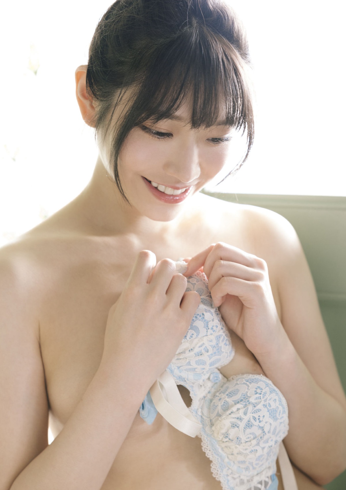 Photobook 2023 05 12 Saika Kawakita 河北彩花 So in Love 0028 0848966580.jpg