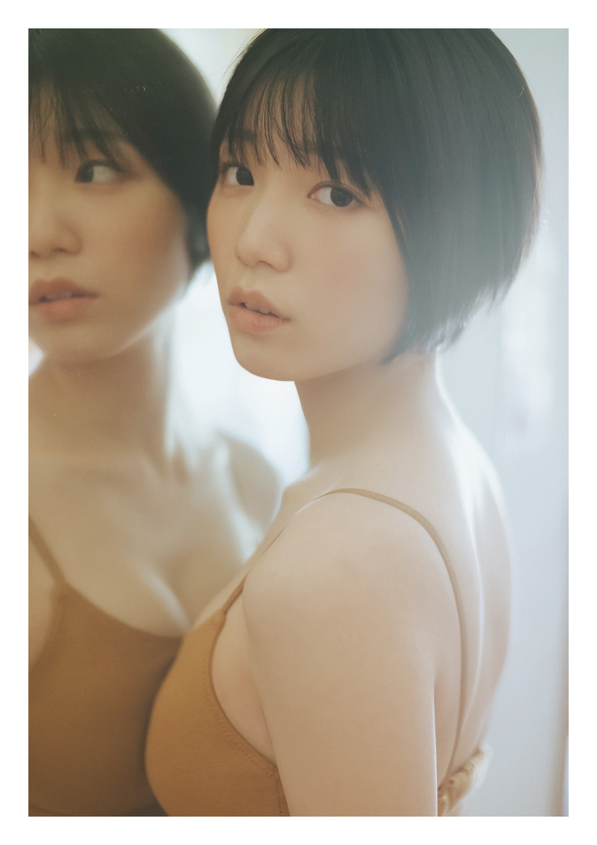 STRiKE DIGITAL PHOTOBOOK 2022 08 26 014 Miku Funai 船井美玖 Towards That Dream 0030 3202609915.jpg