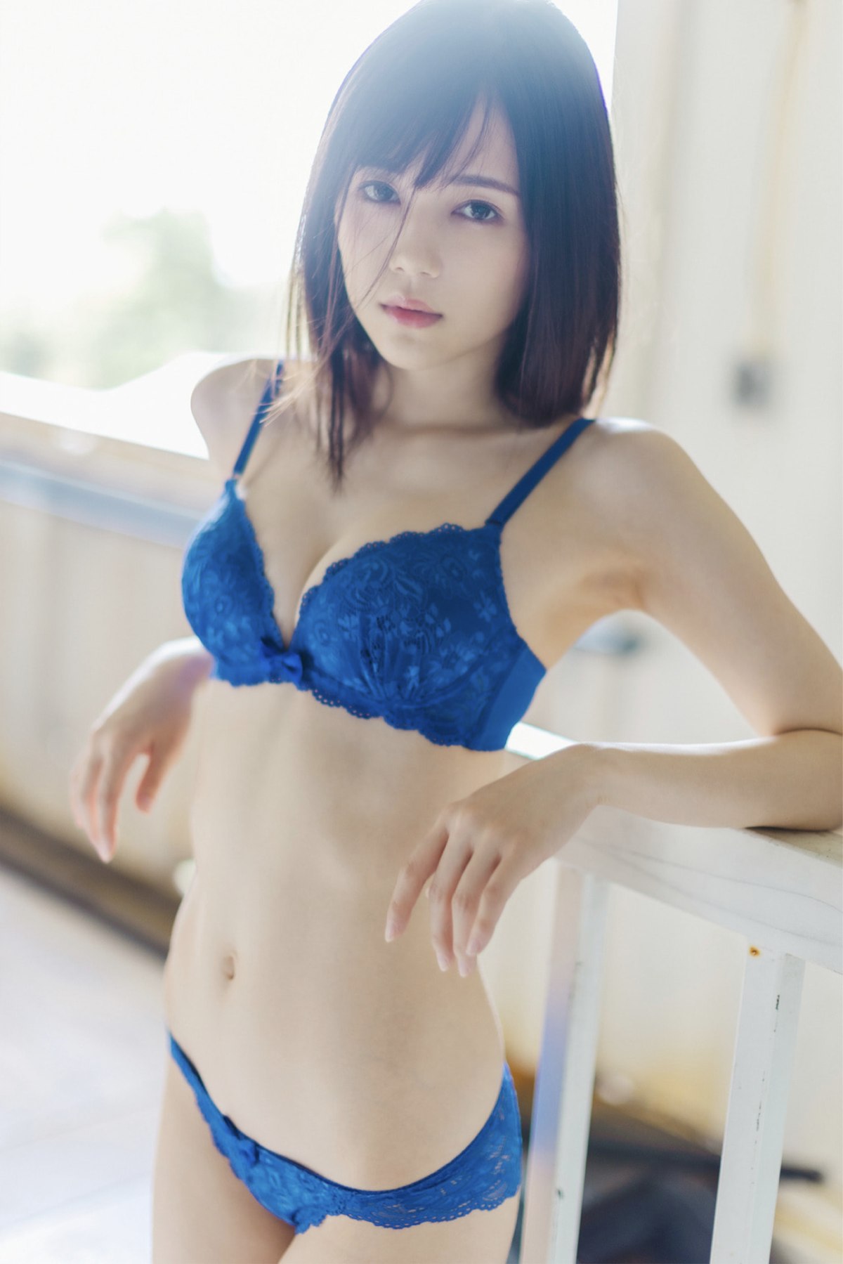 Photobook 2021 11 19 Remu Suzumori 涼森れむ Gravure Photobook In A Transparent World 0048 7302788971.jpg