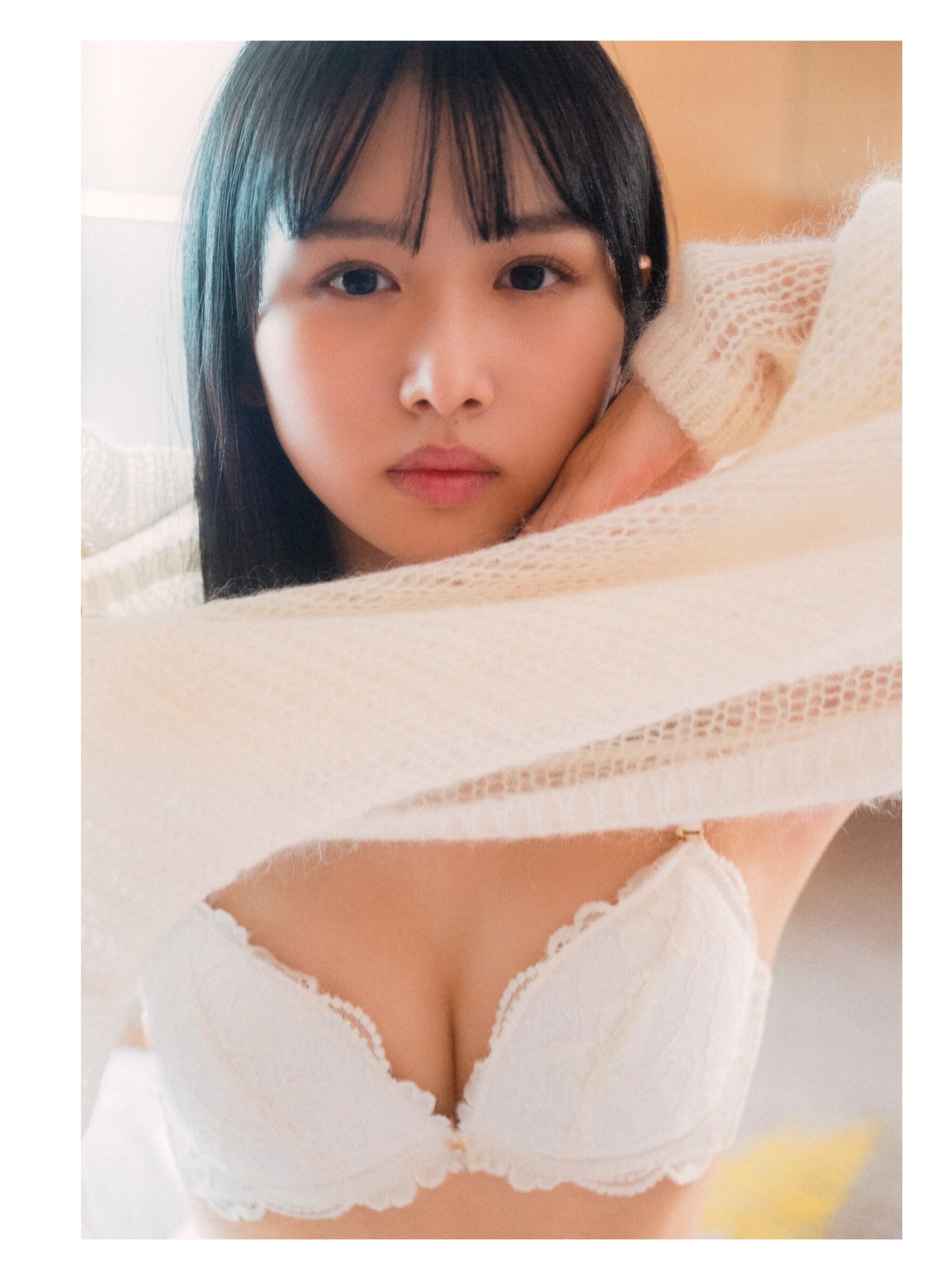 Photobook 2023 09 12 Hinano Kamimura 上村ひな Photo Book As It Is B 0028 8760623345.jpg