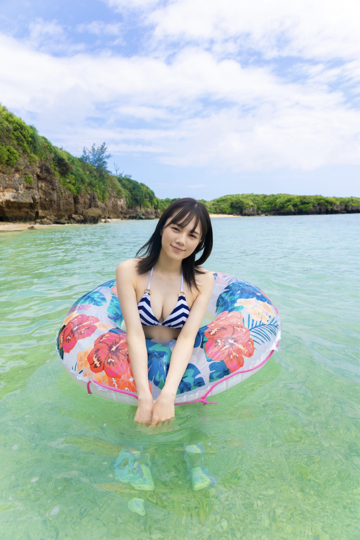 Photobook 2021 11 19 Remu Suzumori 涼森れむ Gravure Photobook In A Transparent World 0052 9441648990.jpg