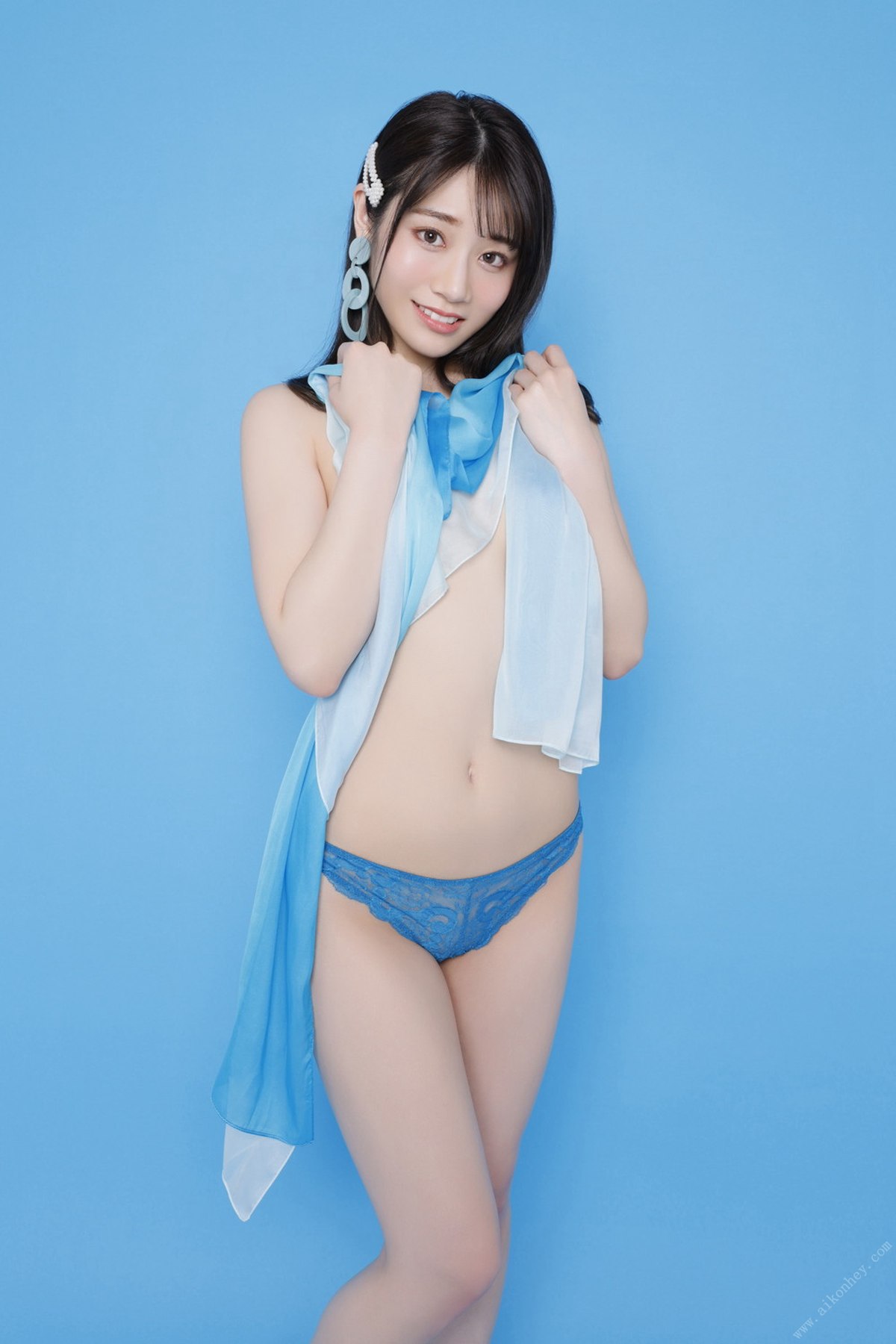 Photobook 2021 06 18 Saika Kawakita 河北彩花 Irodori A 0045 0416057471.jpg