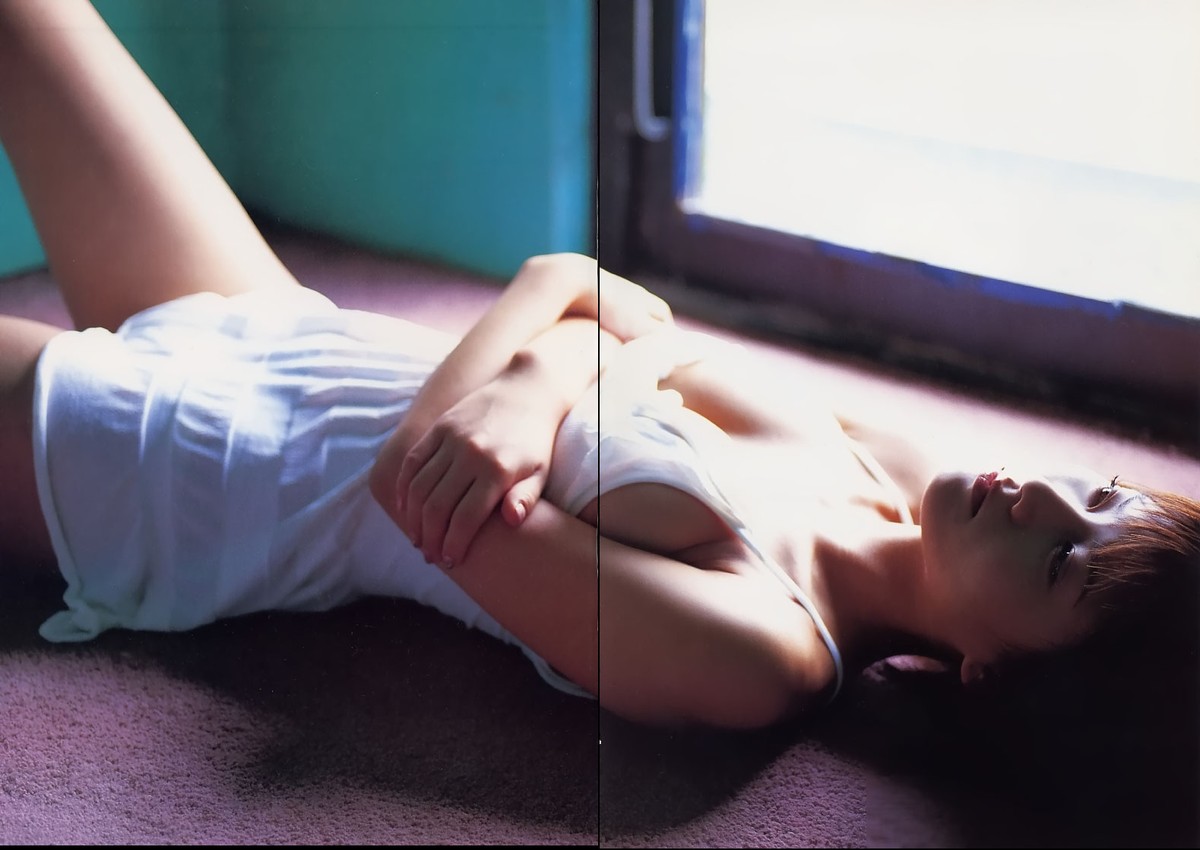 Photobook Haruka Tanabe 田辺はるか Ninety Nine 0076 9902843108.jpg