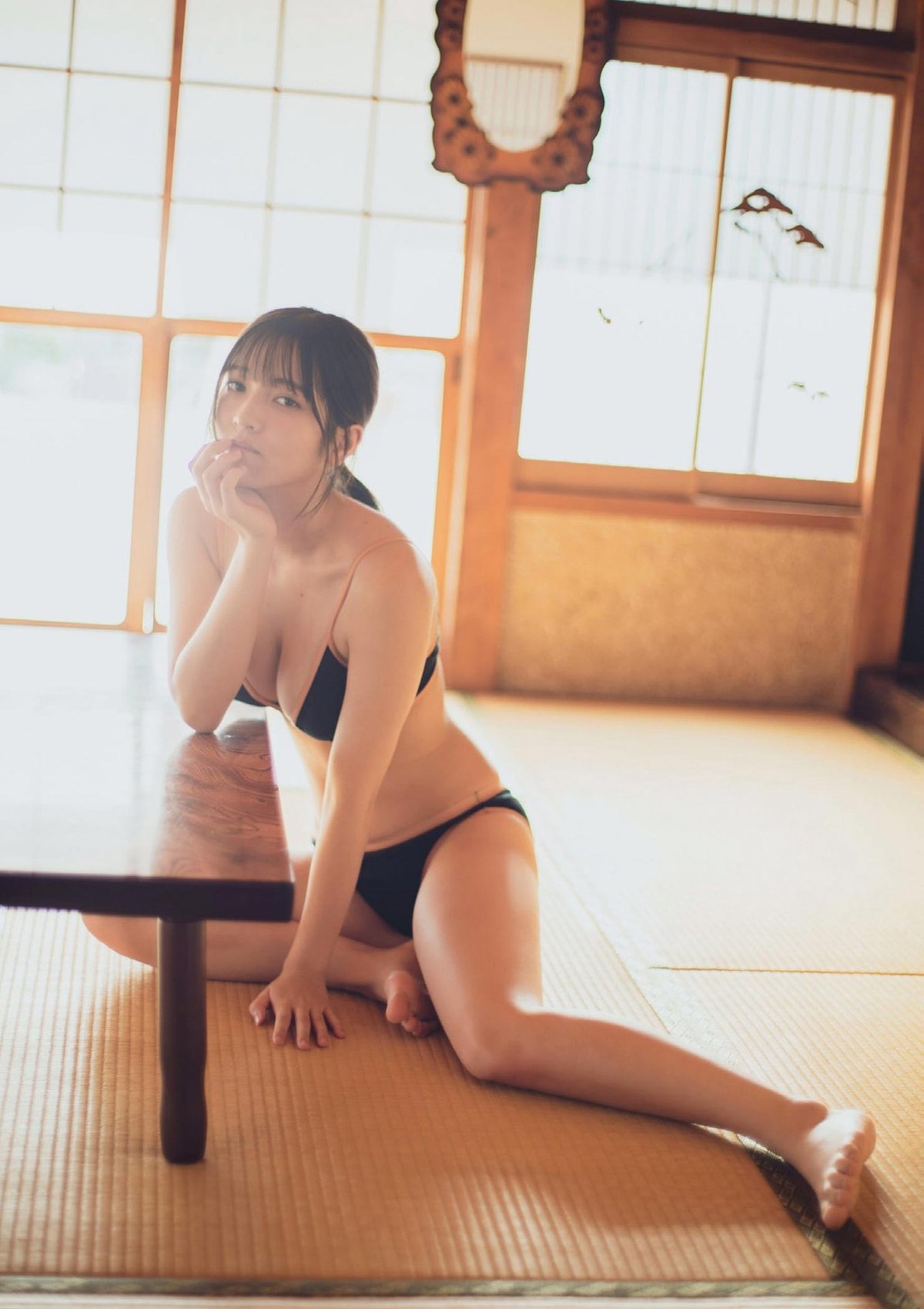 B L T Photobook 2022 03 18 Nanako Kurosaki 黒嵜菜々子 Kisetsu That You Think 0015 3140535372.jpg