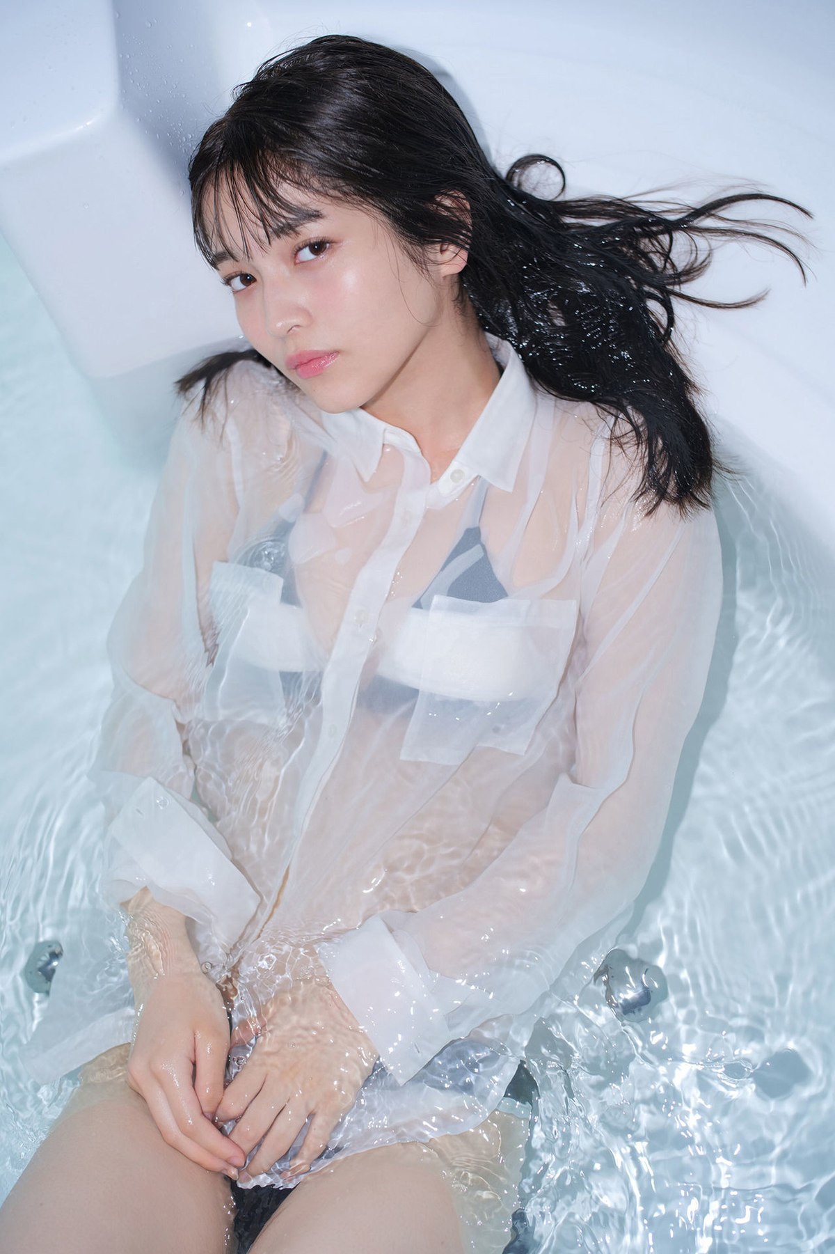 Photobook Kurosaki Nanako 黒嵜菜々子 YM 2021 Issue 31 Unreleased Cut 0009 6474364553.jpg