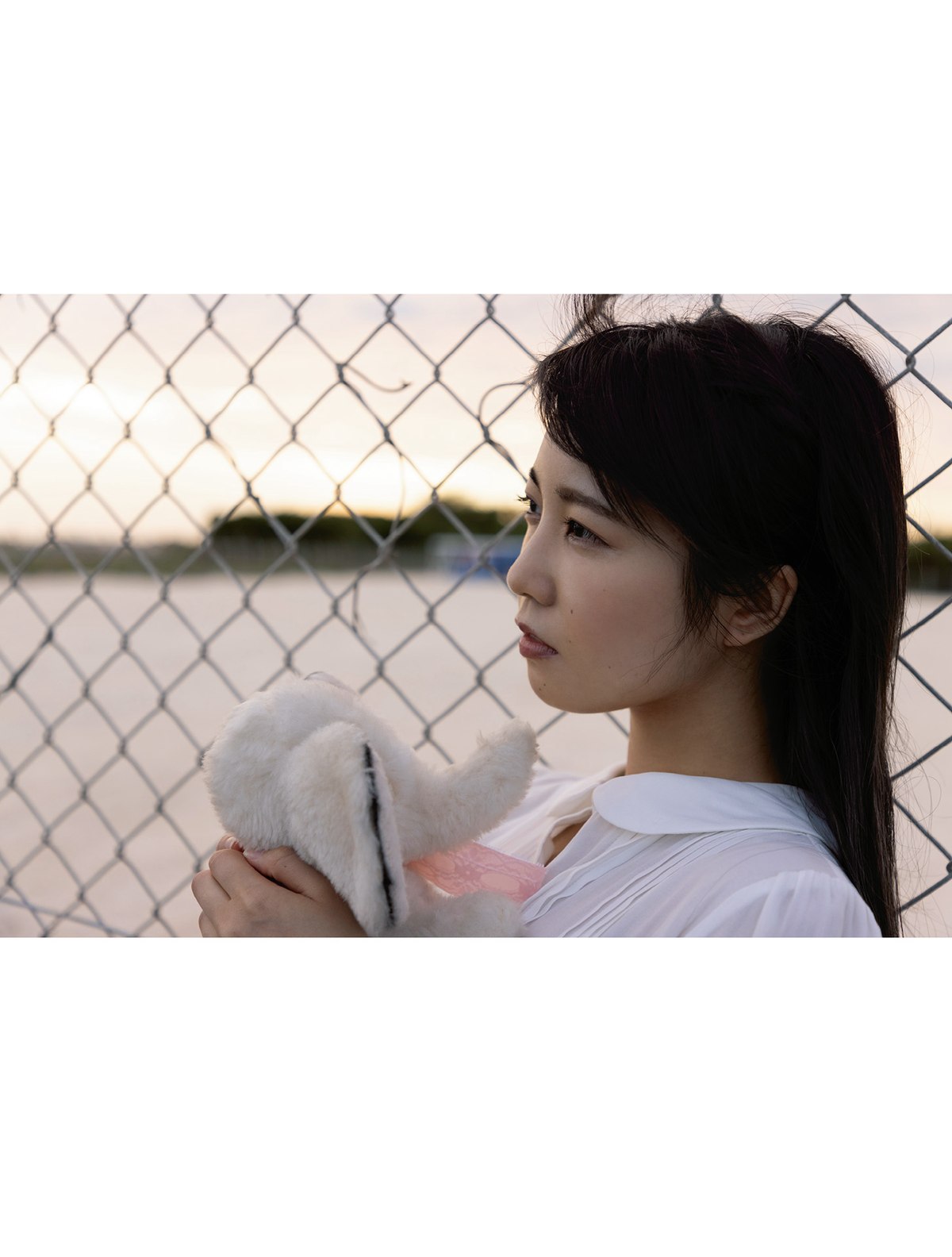 Photobook 2021 07 30 Makoto Toda 戸田真琴 Debut 5th Anniversary 0037 1418049919.jpg