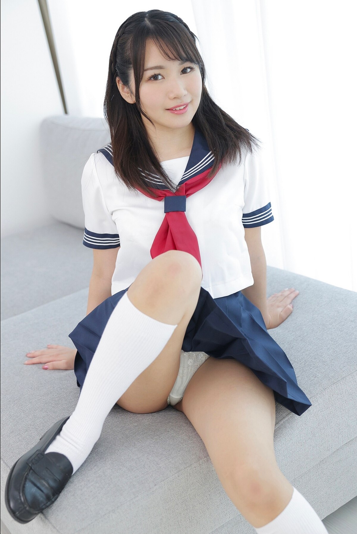 Photobook Giri Giri Idol Club Natsuki なつき Just Being Cute Is Not Enough 0007 2107084529.jpg