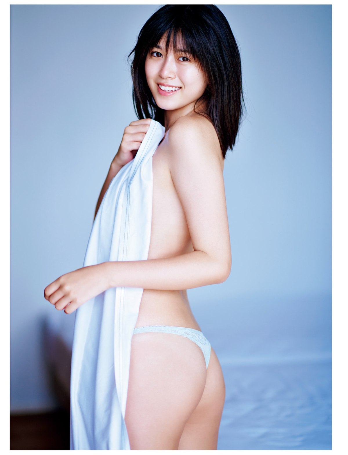 Photobook Kitamuki Miyu 北向珠夕 1st Photo Album KOIYOU Love Xi 0089 7742870506.jpg