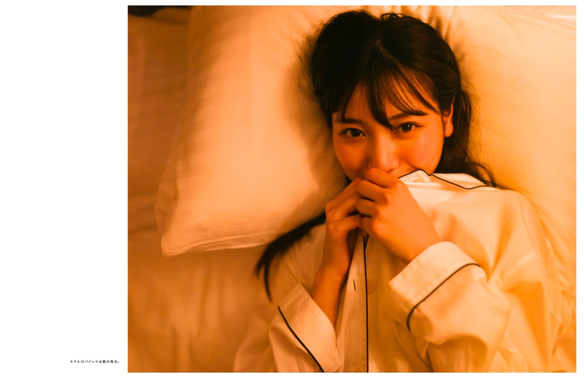 Photobook 2022 03 01 Hina Kawata 河田陽菜 1st Photobook Order Of Memories B 0046 1406563988.jpg