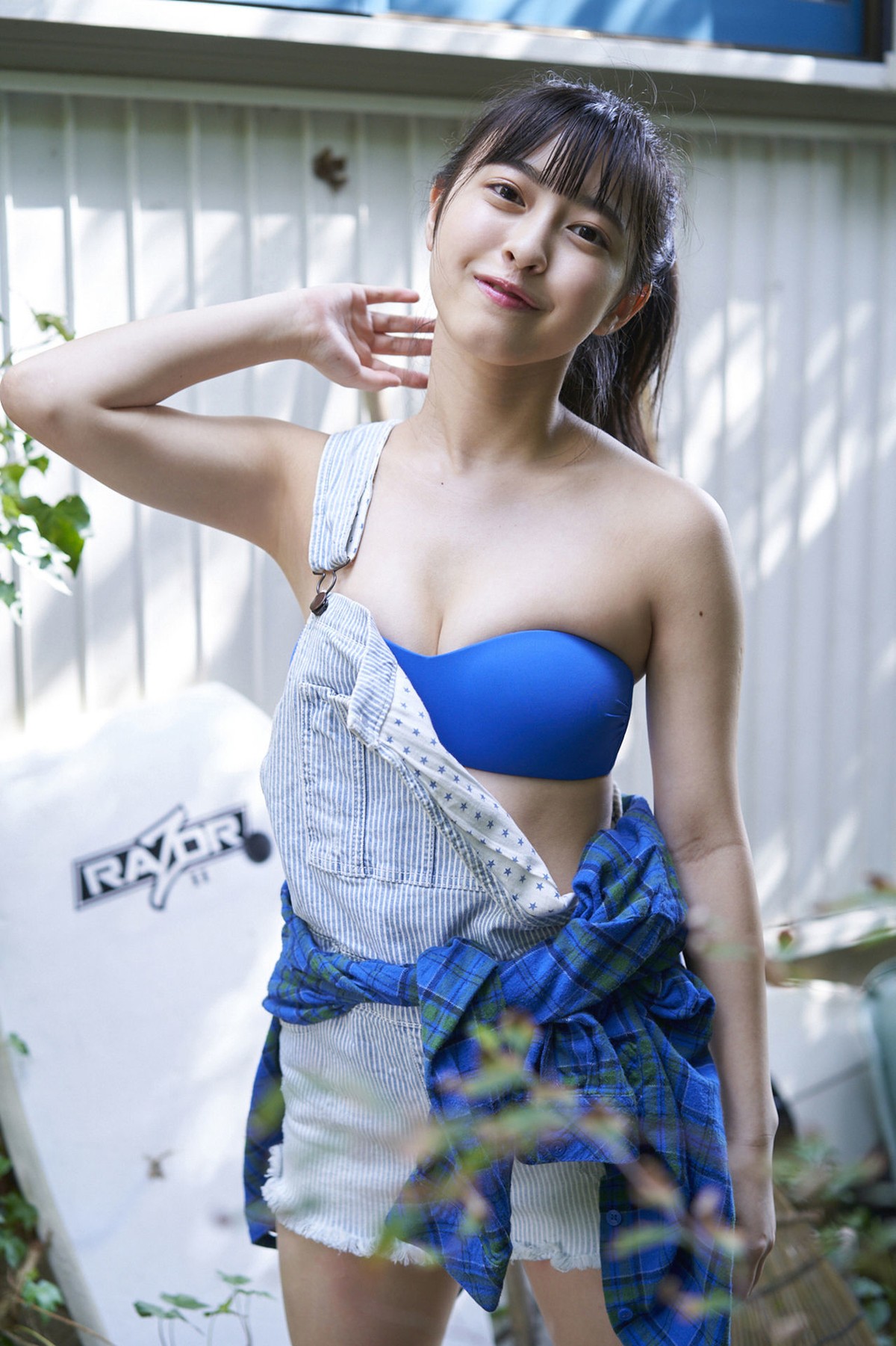 Photobook 2021 05 01 Tsukine Takeuchi 竹内月音 YM 2021 Issue 1 Unreleased Cut 0007 2298224217.jpg