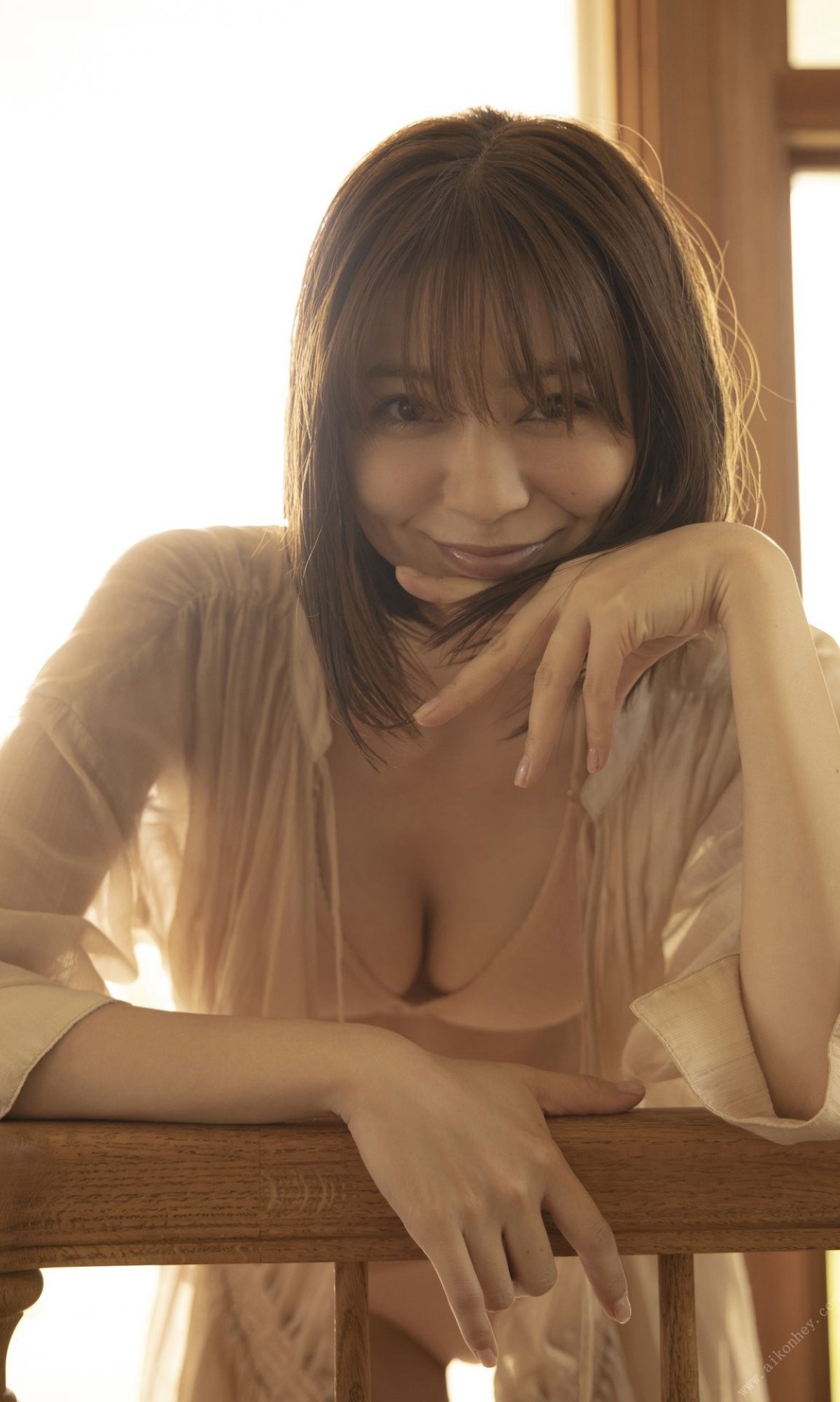 Photobook 2022 10 03 Yuria Haga 芳賀優里亞 The Best Heroine 0005 2692850973.jpg