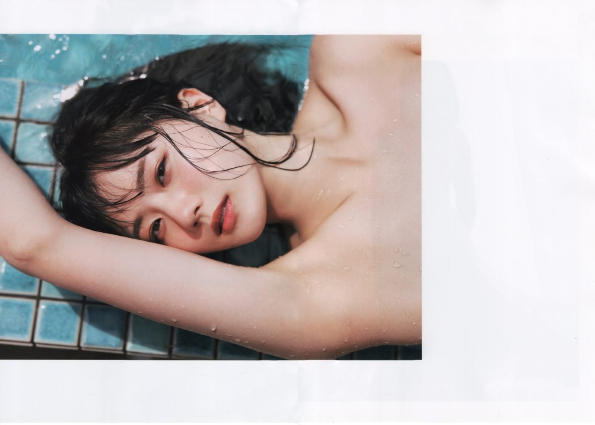 Photobook Yumiko Takino 瀧野由美子 1st Photobook I dont know you well yet 君のことをまだよく知らない 2021 09 22 0070 5948816440.jpg