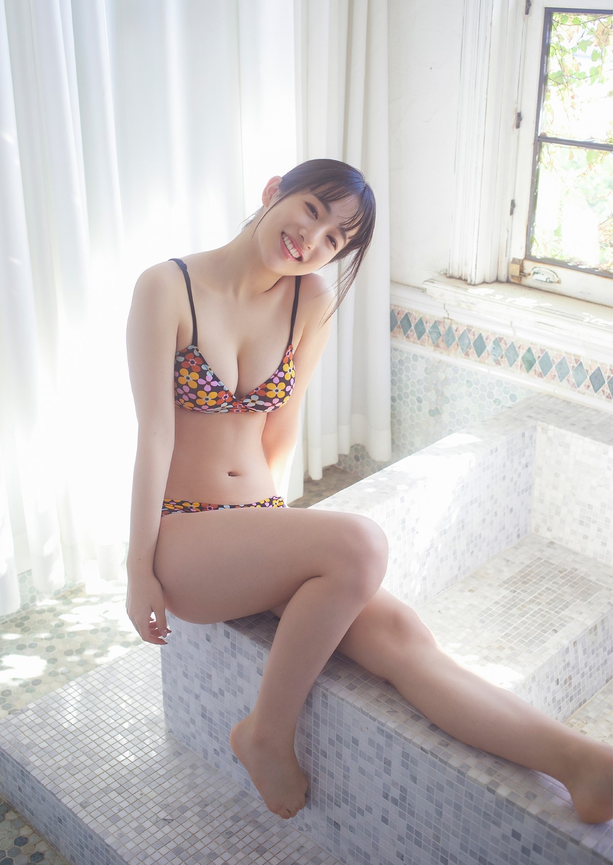 YJ Photobook Cocona 2022 12 08 Sakuragi 桜木心菜 Pop Icon Of Next Generation 0027 3252186139.jpg