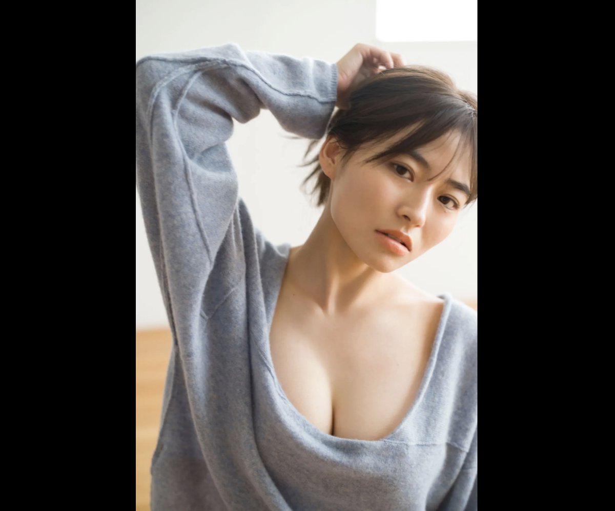 Photobook 桜田茉央 Fカップなお姉さん FRIDAYデジタル写真集 0037 8790146741.jpg