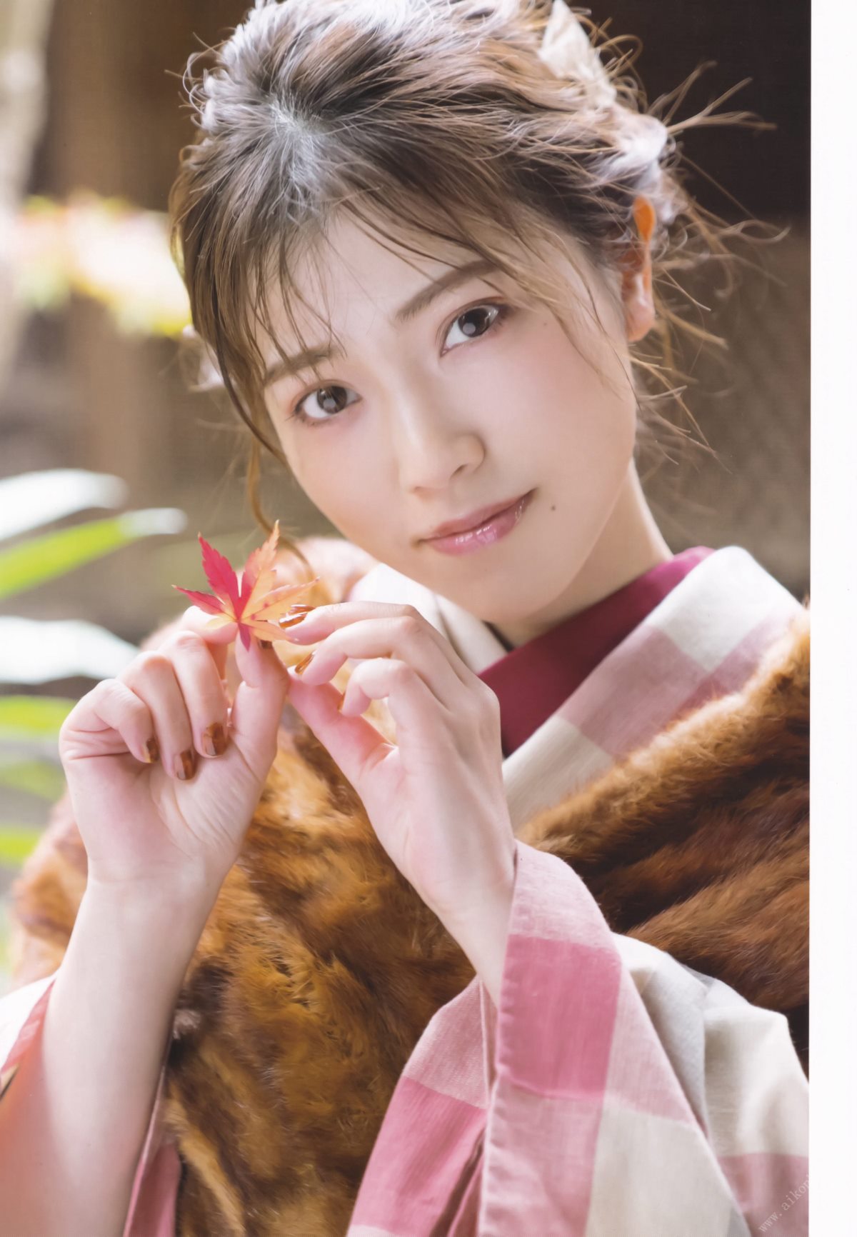 Photobook Kaori Ishihara 石原夏織 Terminal 2022 03 10 0065 3697423809.jpg