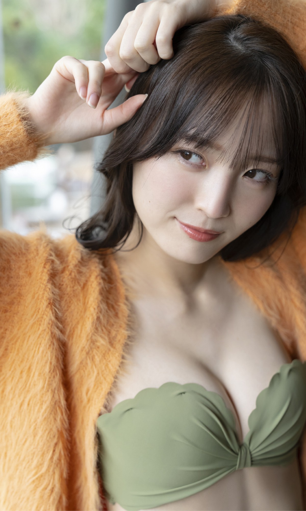 Photobook Yura Yura 由良ゆら Make A Lot Of It 0032 2205607215.jpg