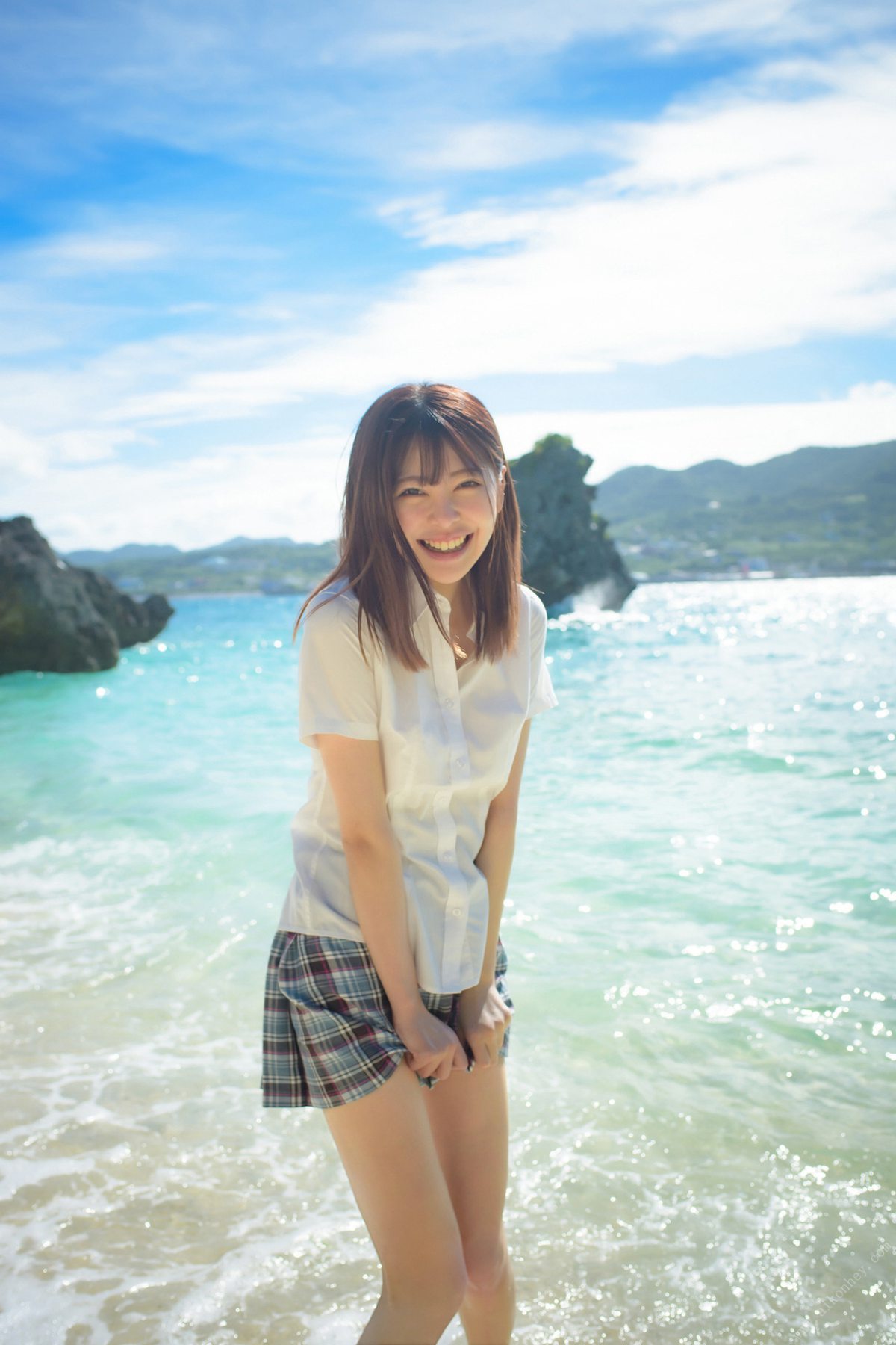 夏 駆ける 空 Blue sky Blue  森日向子ヘアヌード写真集 0015 7038013393.jpg