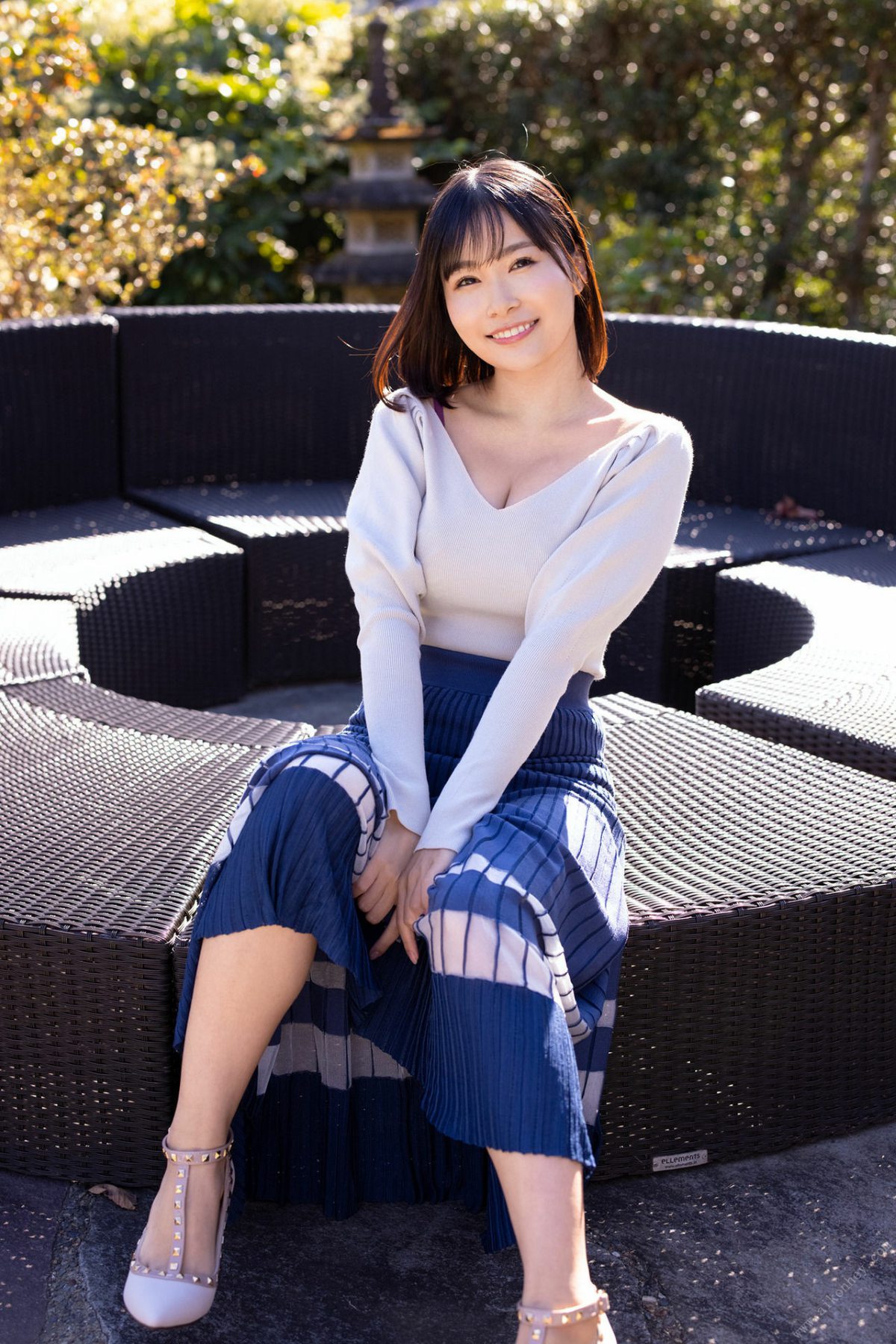 Photobook Asuna Kawai 河合あすな CUTE FETISH  2021 04 30 0004 1611834094.jpg