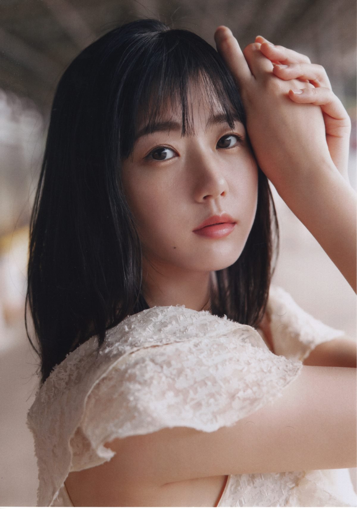 Photobook Yumiko Takino 瀧野由美子 1st Photobook I dont know you well yet 君のことをまだよく知らない 2021 09 22 0030 8746370516.jpg