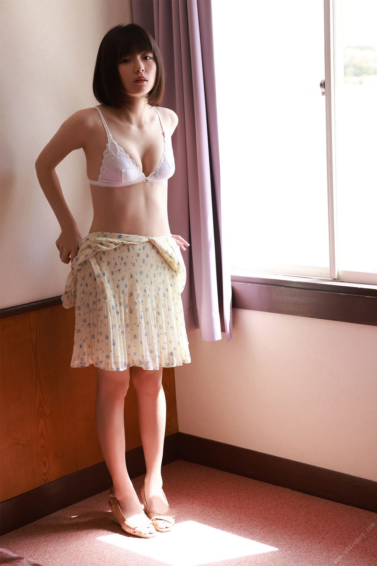 FRIDAY Digital Photobook Tsubasa Hazuki 葉月つばさ Miobiki Vol 2 澪引き Vol 2 2022 07 01 0064 8080918681.jpg