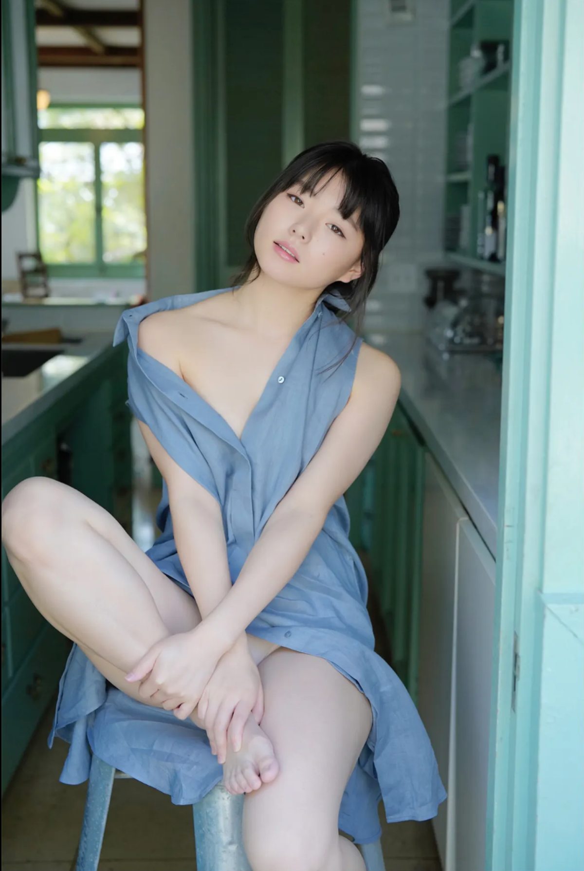 FRIDAY Digital Photobook Tsubasa Hazuki 葉月つばさ Dangerous baby face BLUE 危ないベビーフェイス BＬＵＥ 2019 08 02 0003 0372502689.jpg