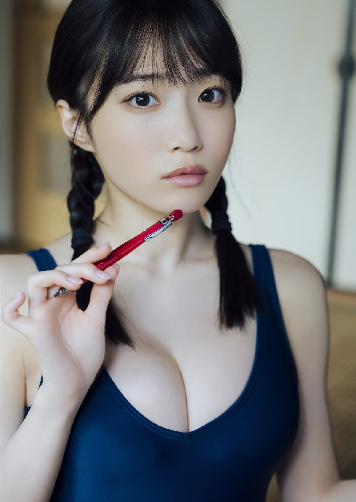 Photobook デジタル限定 YJ PHOTO BOOK 岸みゆババババンビ写真集 岸みゆ劇場 日本一可愛くて個性的な美人三姉妹 0035 5857522069.jpg